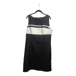 White House Black Market NWT Perfect Form Sheath Dress Size 10 Black White